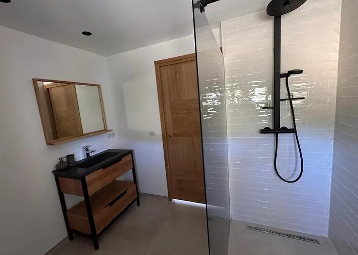 La Du Mas D 'antonegre Villa Montbazin